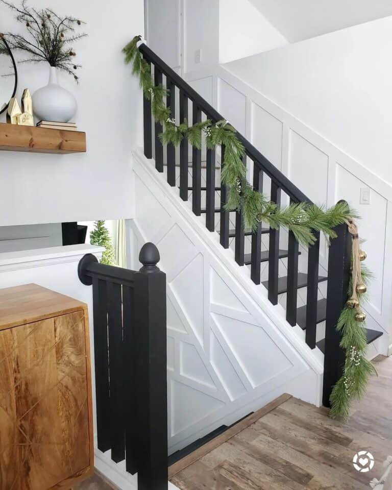 Christmas Garland Stairs
