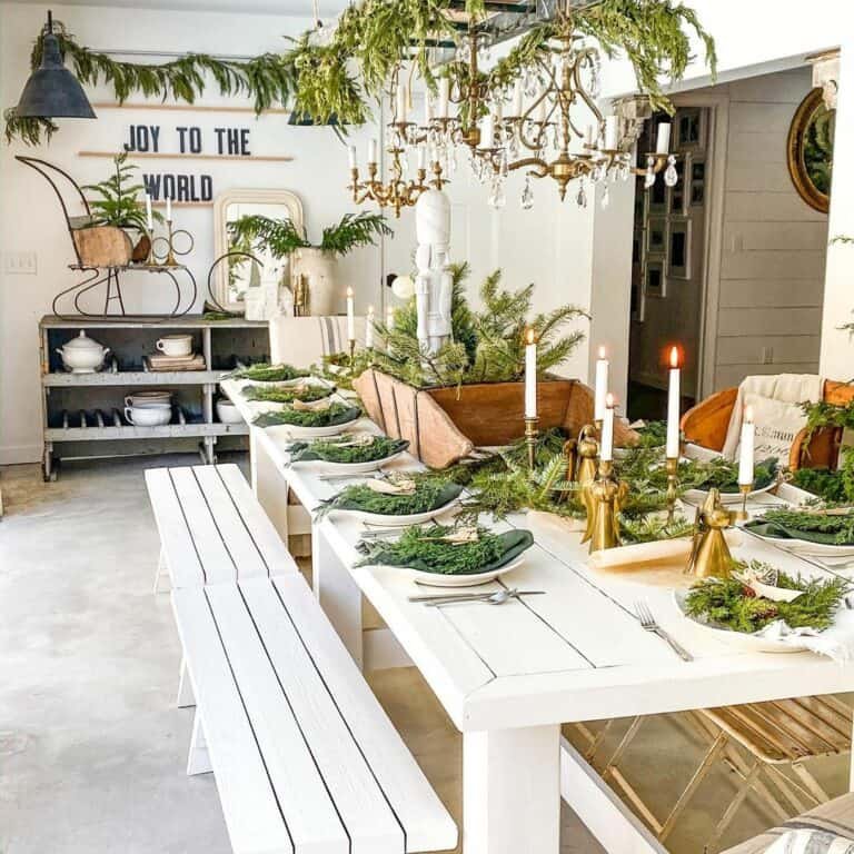 Coordinated Dining Room Decor