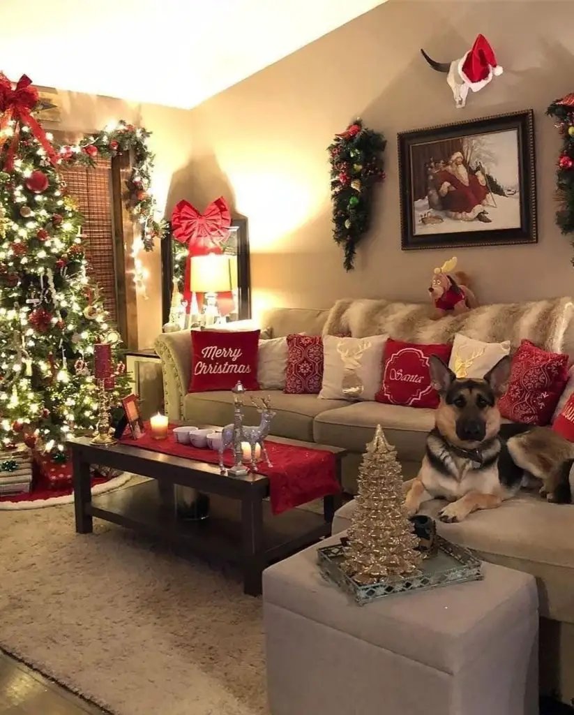 Farmhouse Christmas Decor