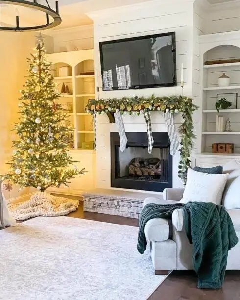 Fireplace TV Mantel