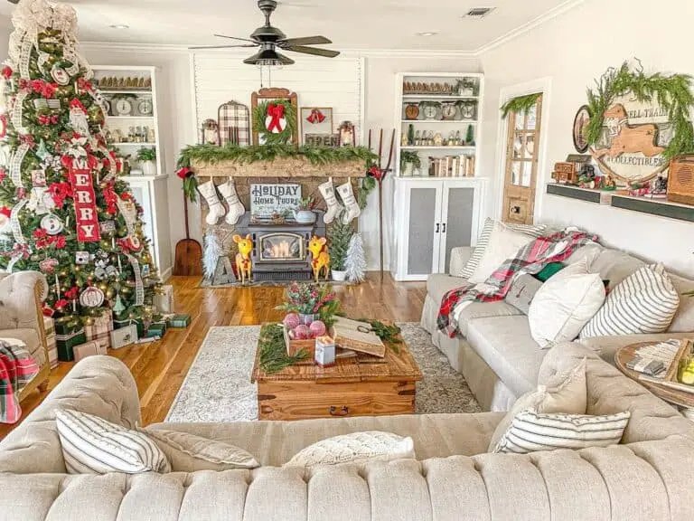 Garland Mantel Stockings