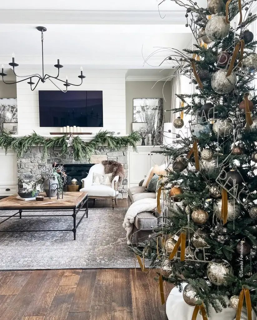 Gold Farmhouse Christmas