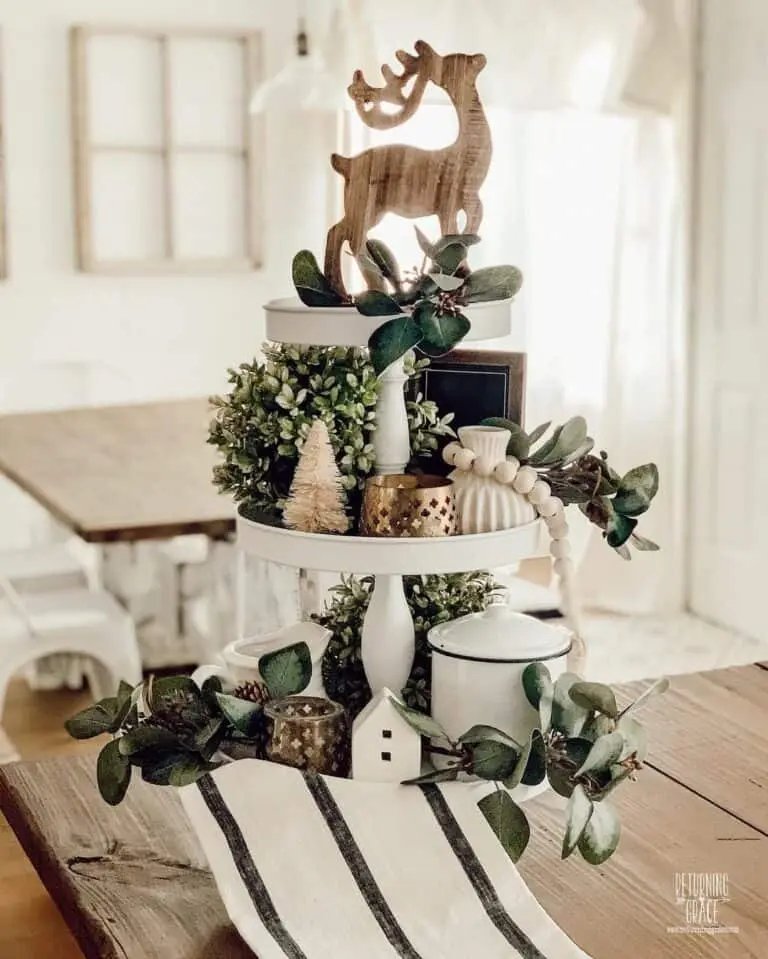 Green Farmhouse Centerpiece