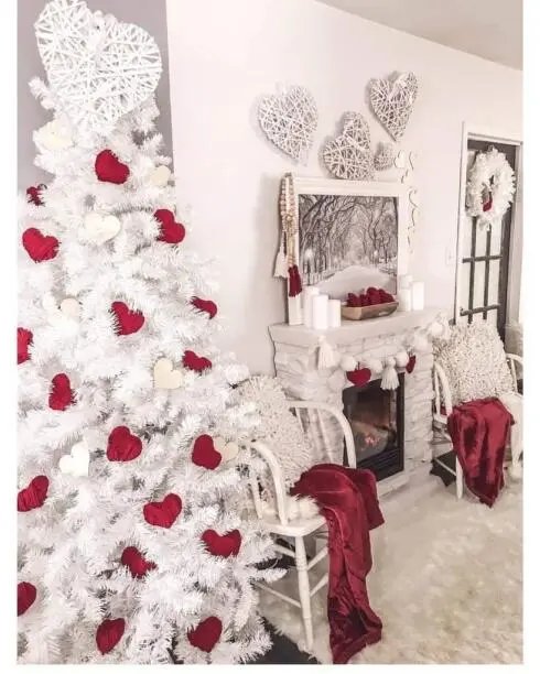 Heart Ornament Tree