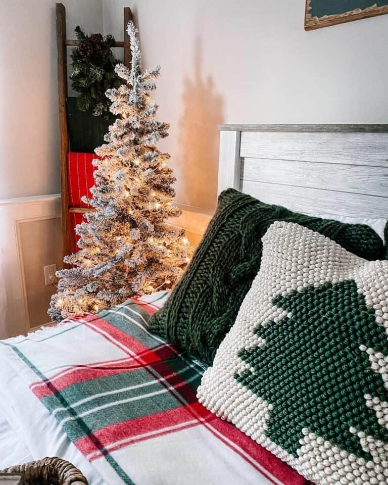 Holiday Bedroom Linens