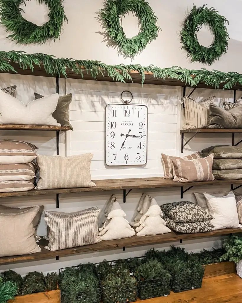 Holiday Shelf Display