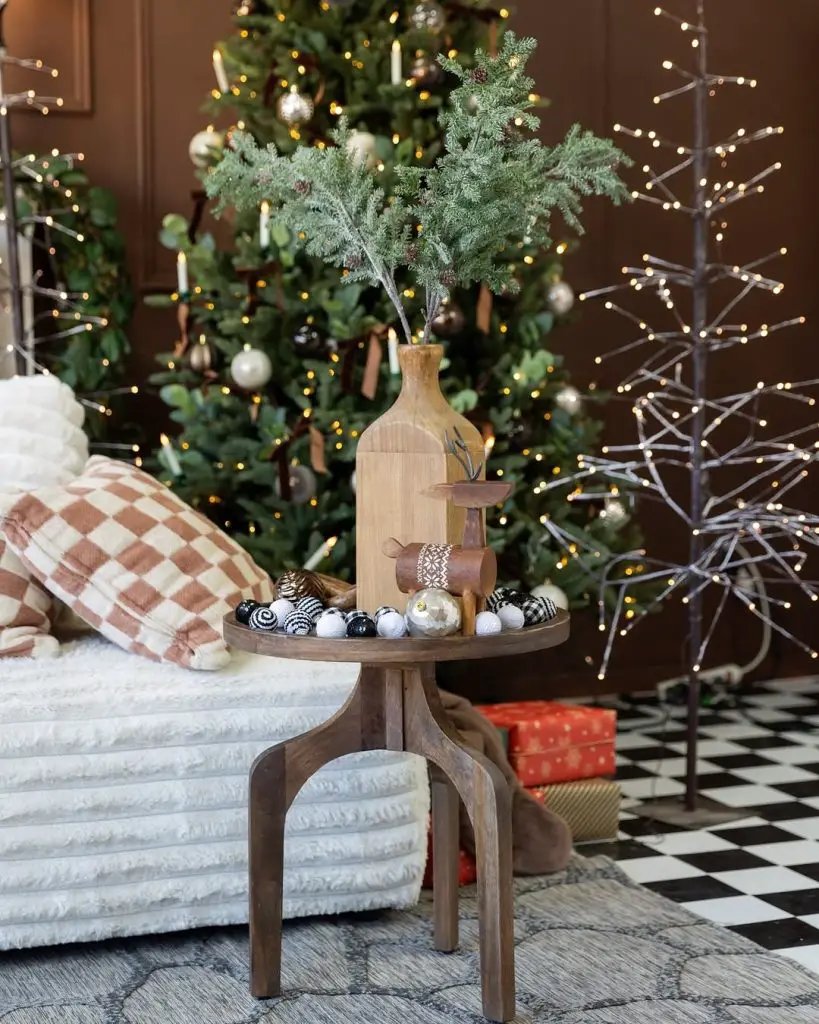 Lit Evergreen Corner