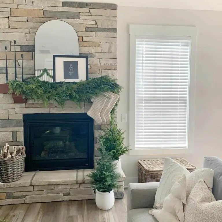 Minimalist Garland Mantel