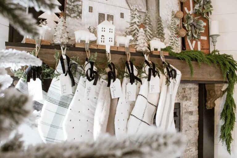 Monochrome Stockings Mini Wreaths