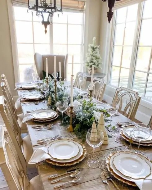 Neutral Brown Tablescape