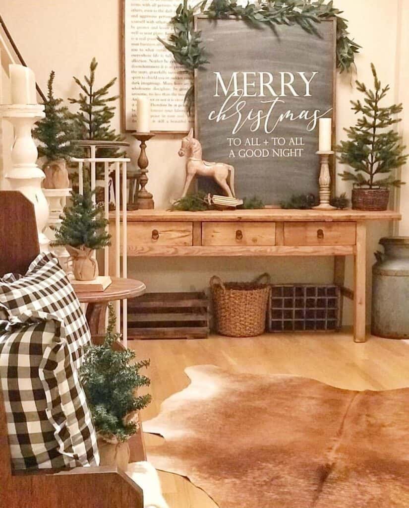 Neutral Christmas Greenery