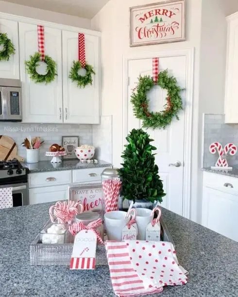 Patterned Holiday Displays