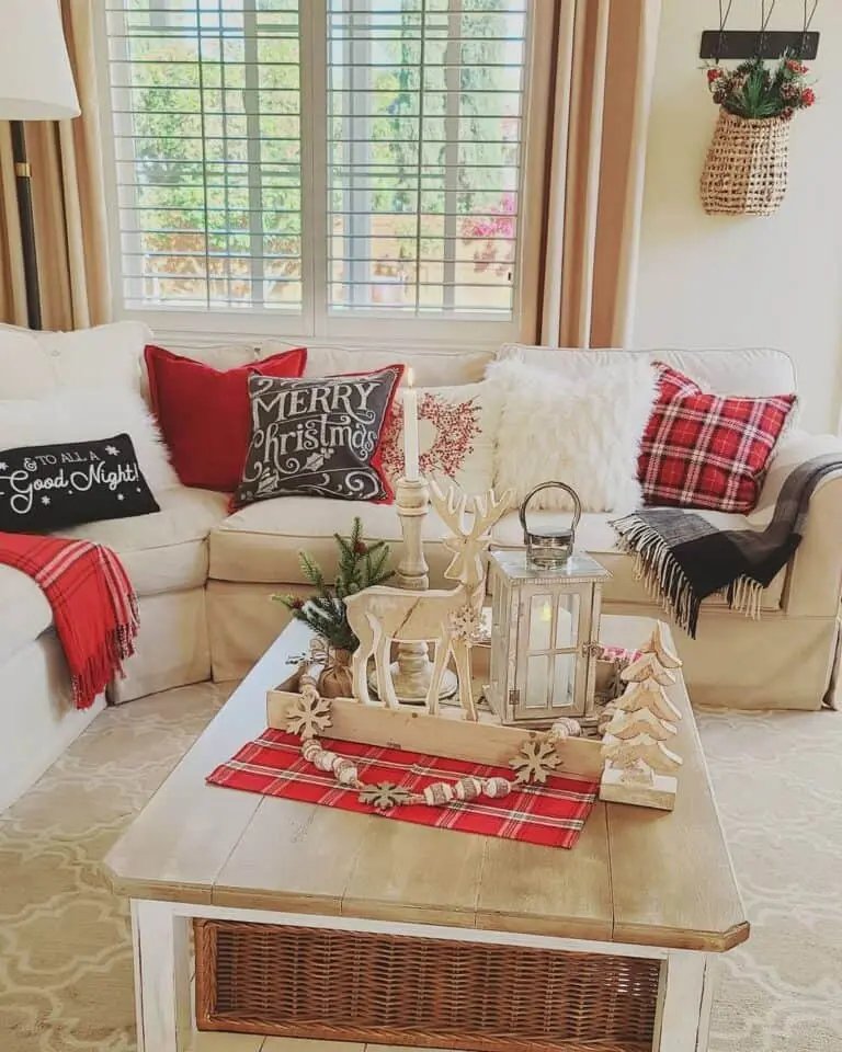 Plaid Christmas Throws