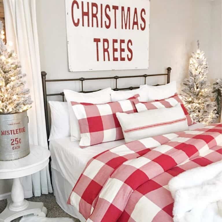 Red Plaid Christmas Comforter