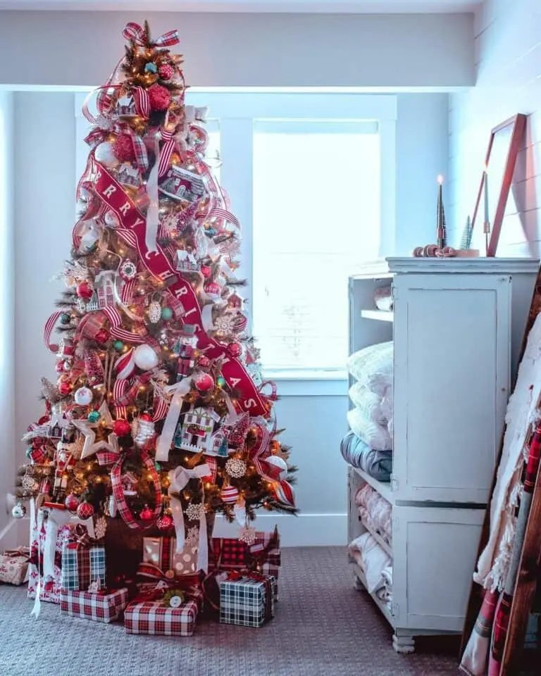 Red Plaid Tree
