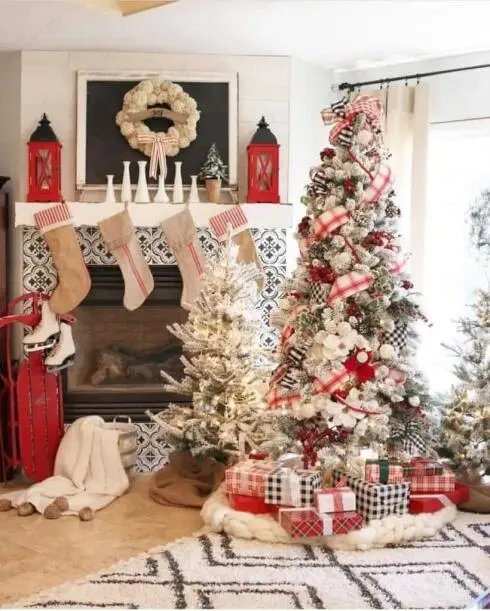 Red Plaid Wrapping