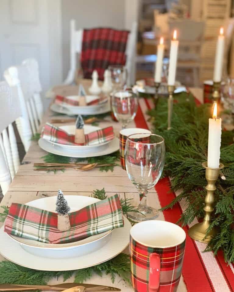 Red Runner Pine Accents
