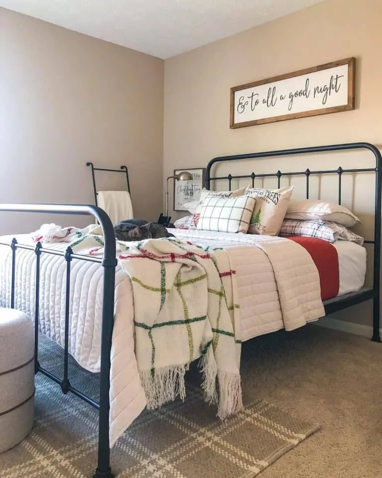 Red White Christmas Bedding