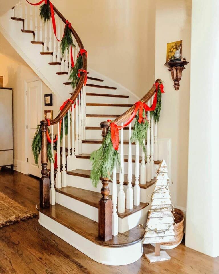 Ribbon-Tied Swag Garland