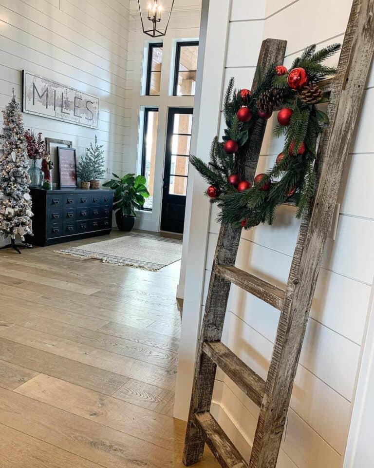 Shiplap Entryway Display