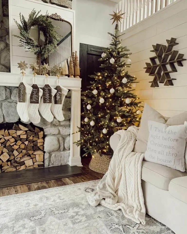Shiplap Wall Christmas Tree