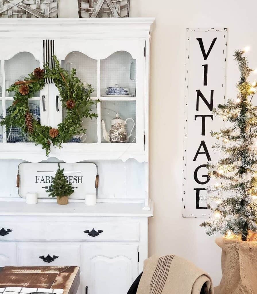 Striped Ribbon Hangers