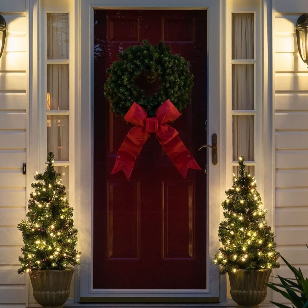 Traditional Door Wreaths