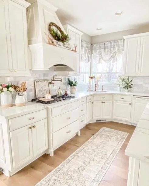 Vintage Christmas Farmhouse