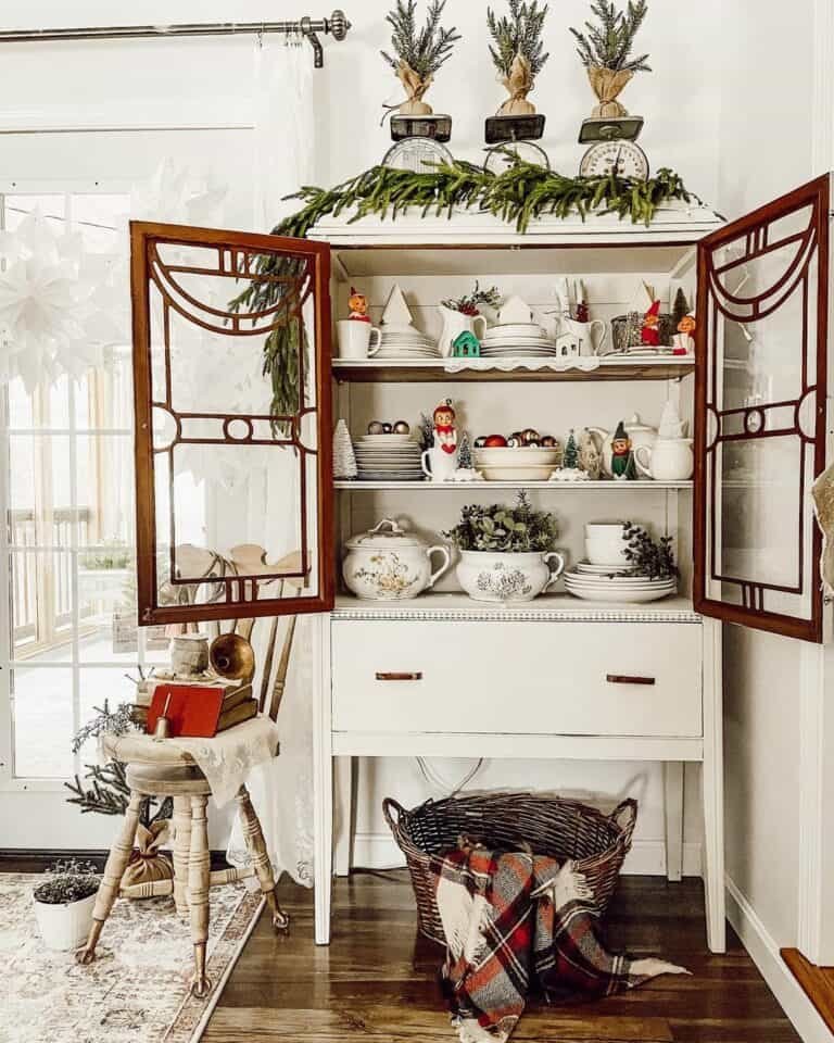 White Hutch Display