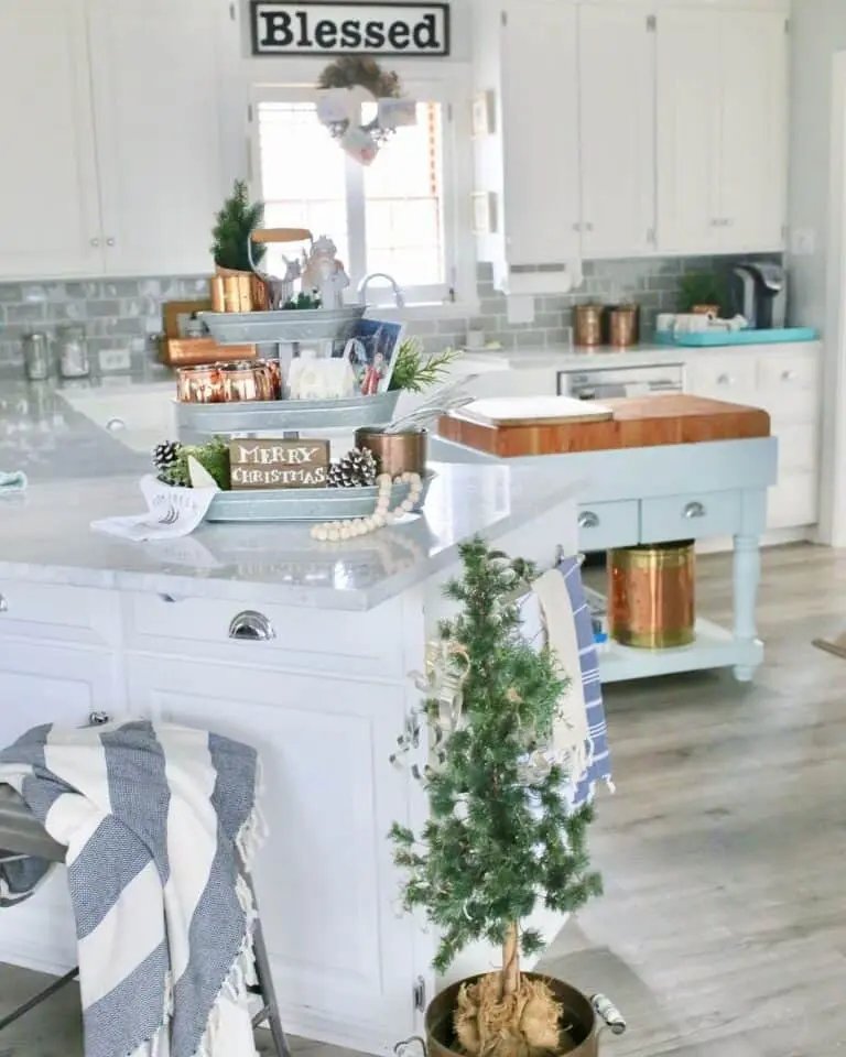 White Kitchen Greenery