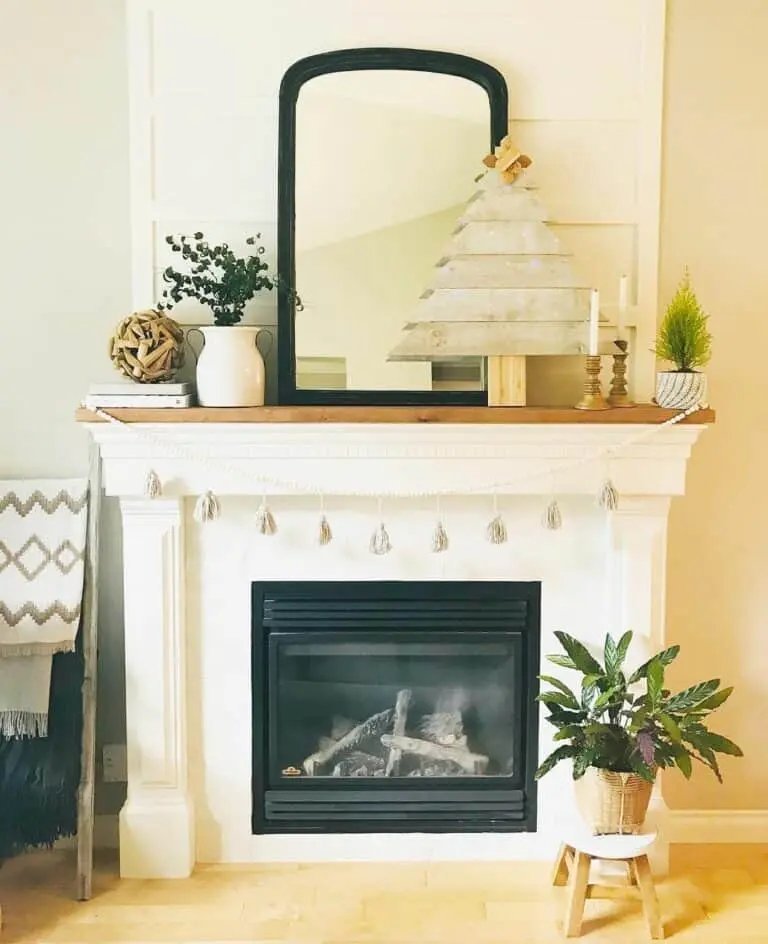White Mantel Christmas