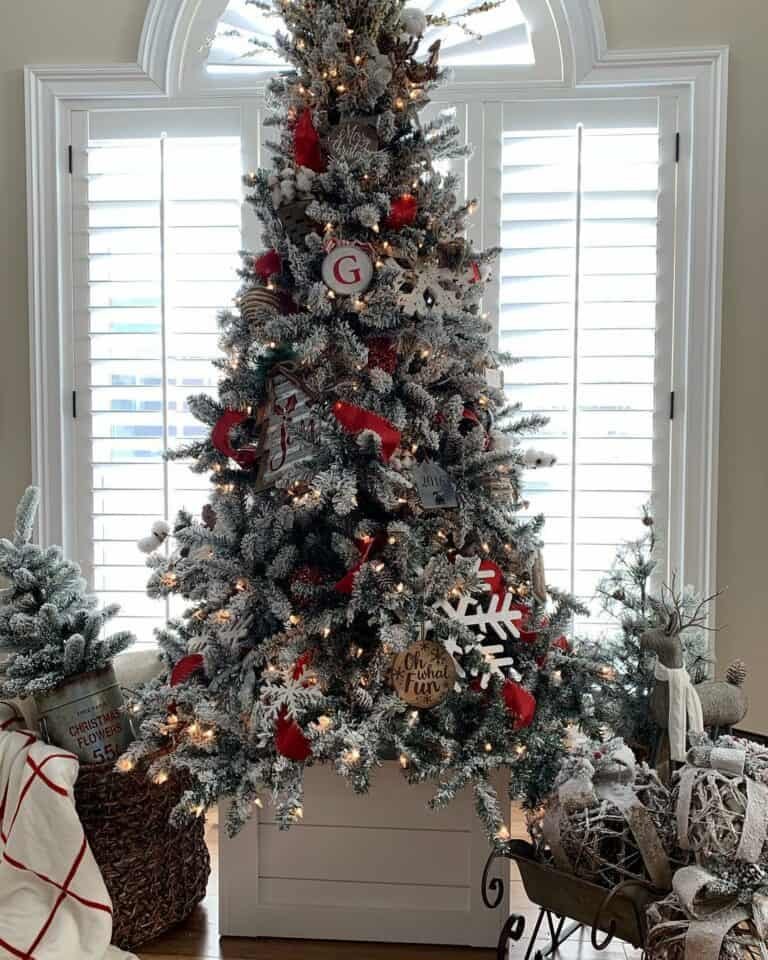 White Shiplap Tree Skirt