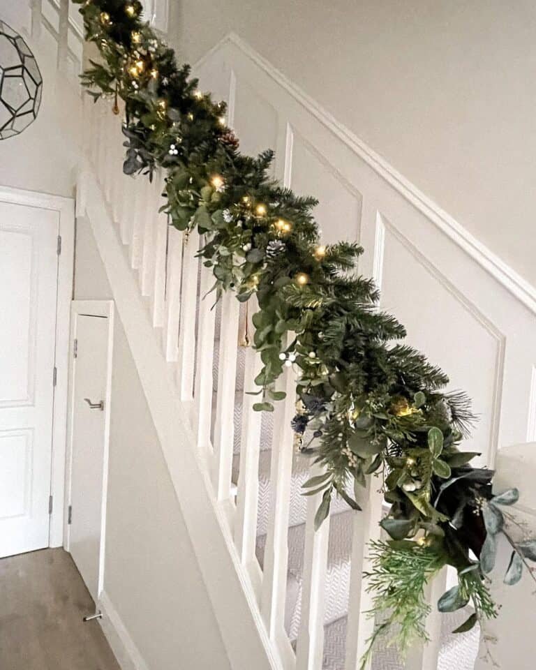White Stair Garland