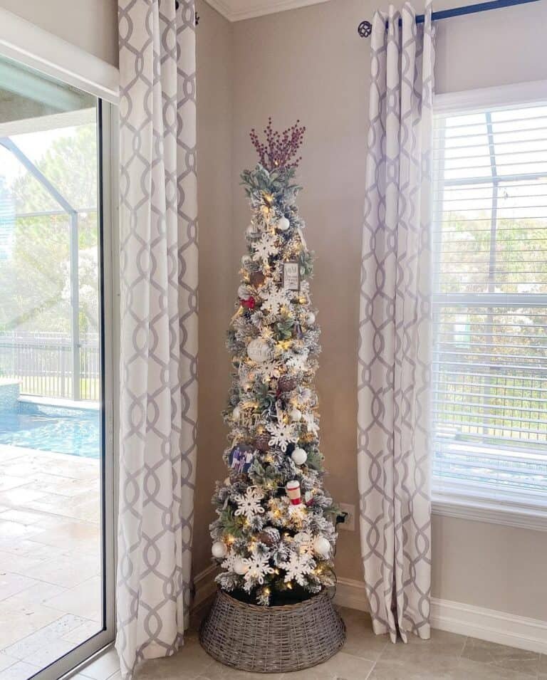 Wicker Tree Collar
