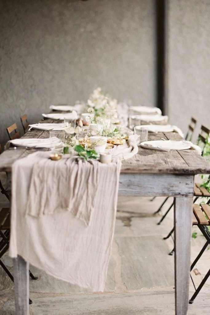 Natural Linen Table