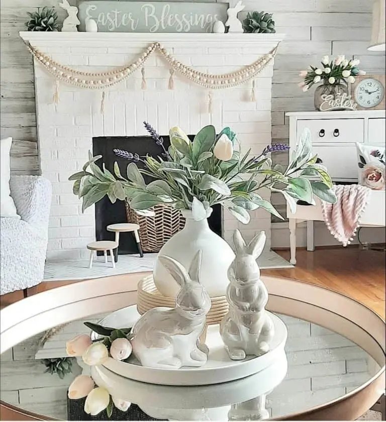 Gray Mantel Rabbits