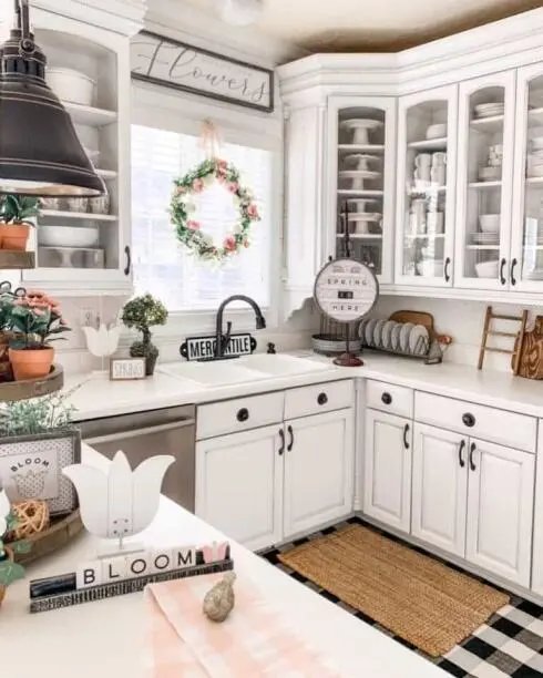 White Kitchen Wreath