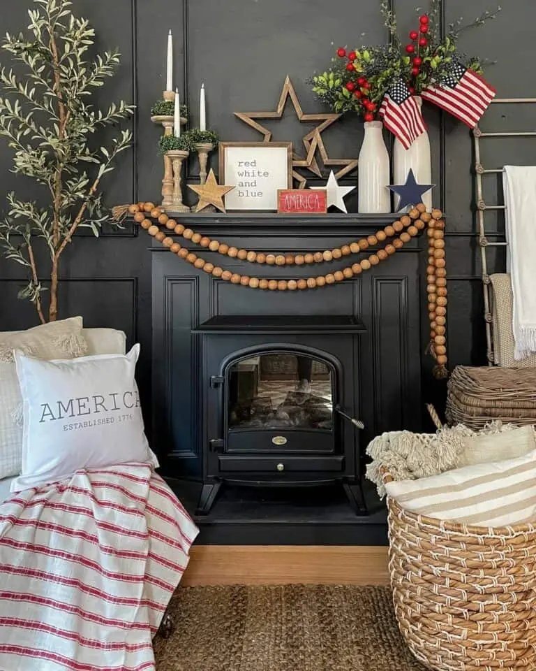 Black Patriotic Mantel