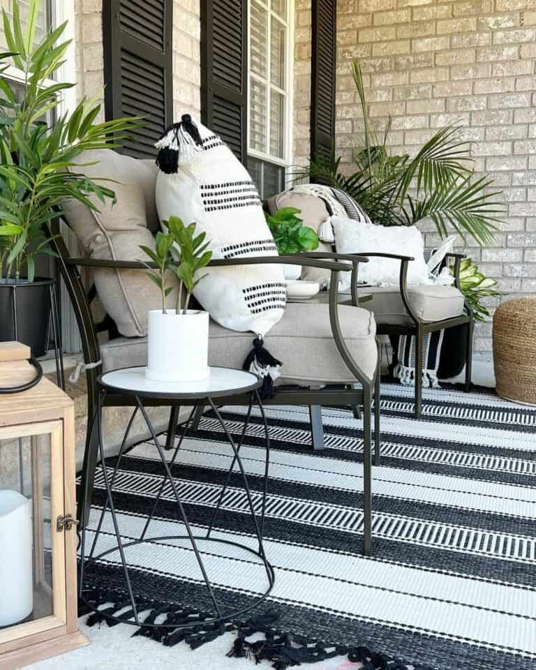 Black White Tasseled Rug