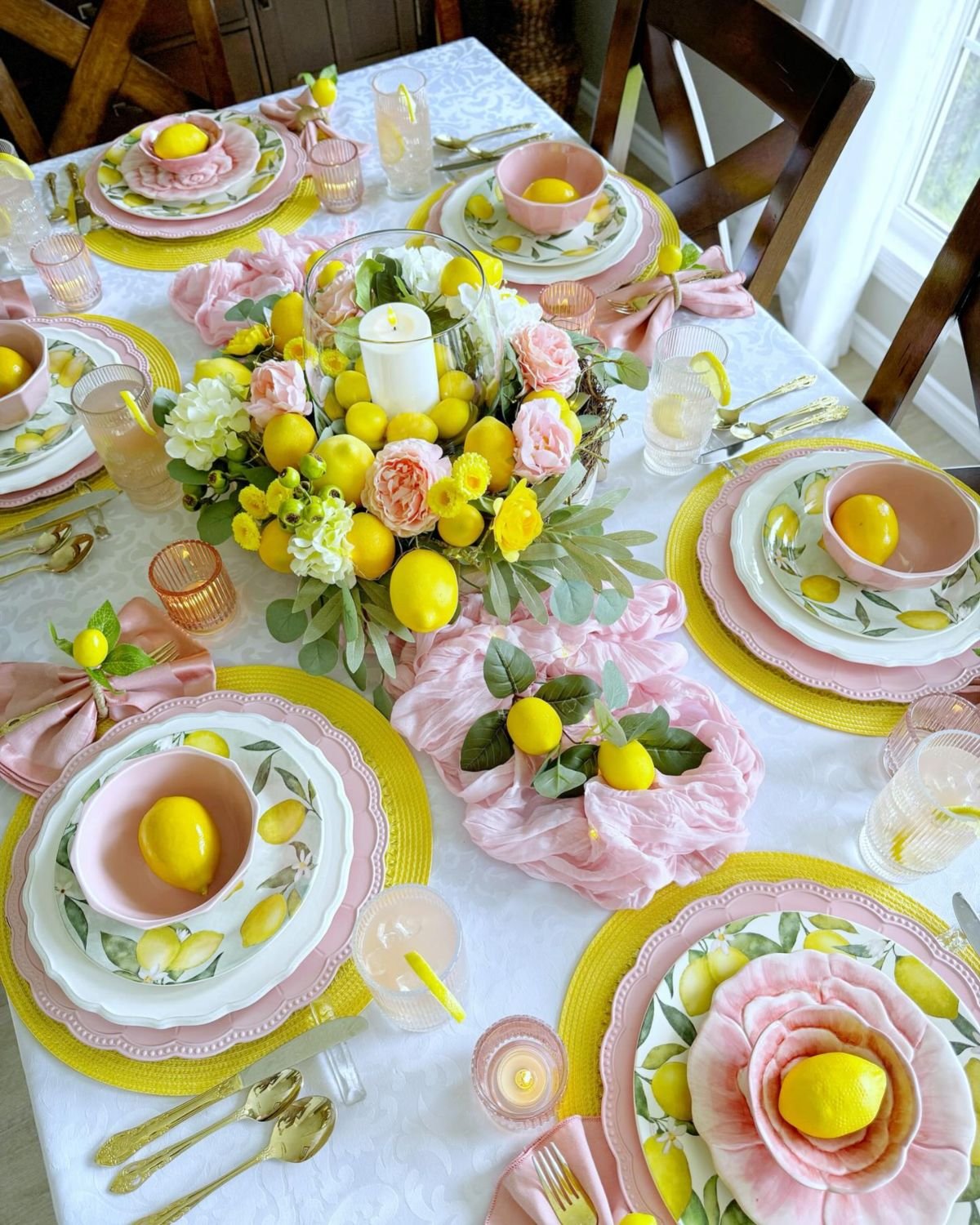 Lemon Table Accents