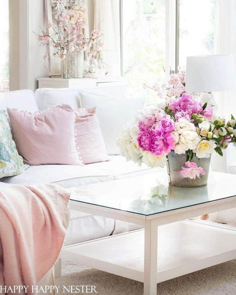 White Sofa, Light Accessories