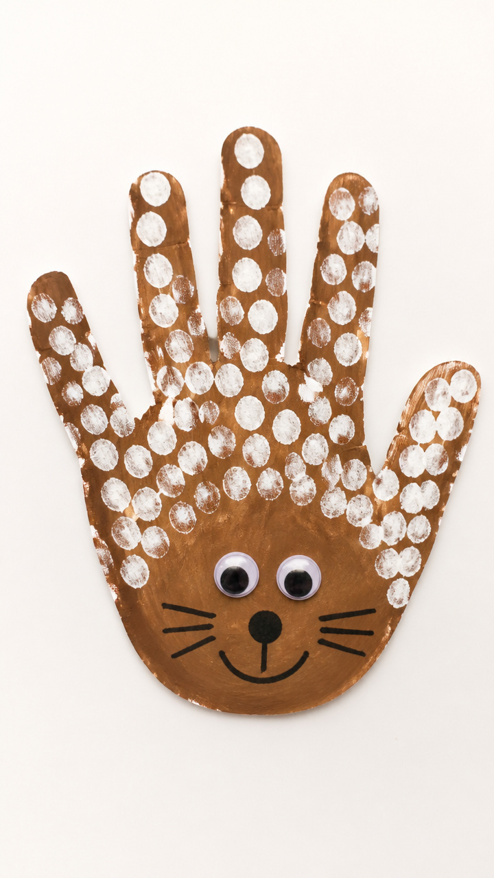 Handprint Hedgehog