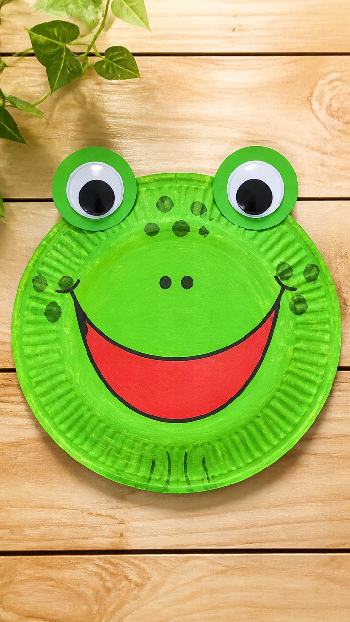 Paper Plate Frog