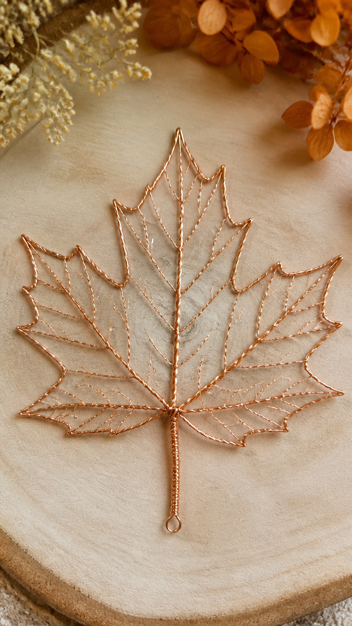 Wire-Frame Leaf Outline