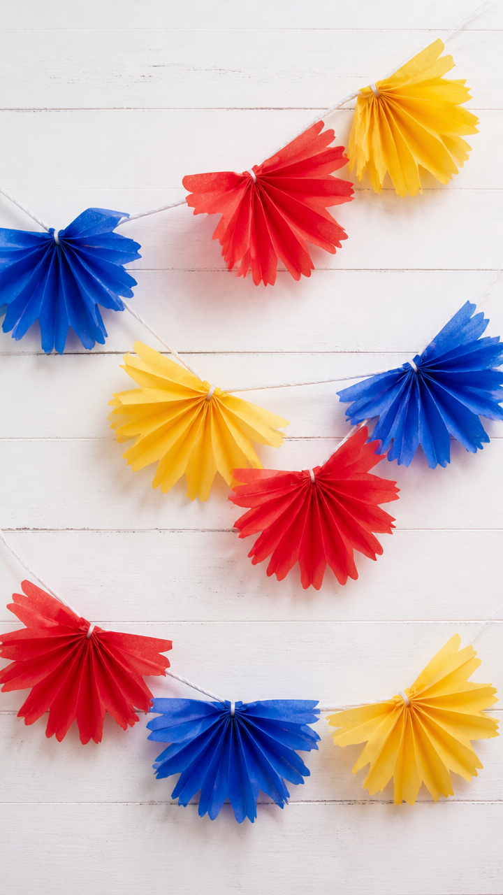 Tissue Paper Fireworks Banner