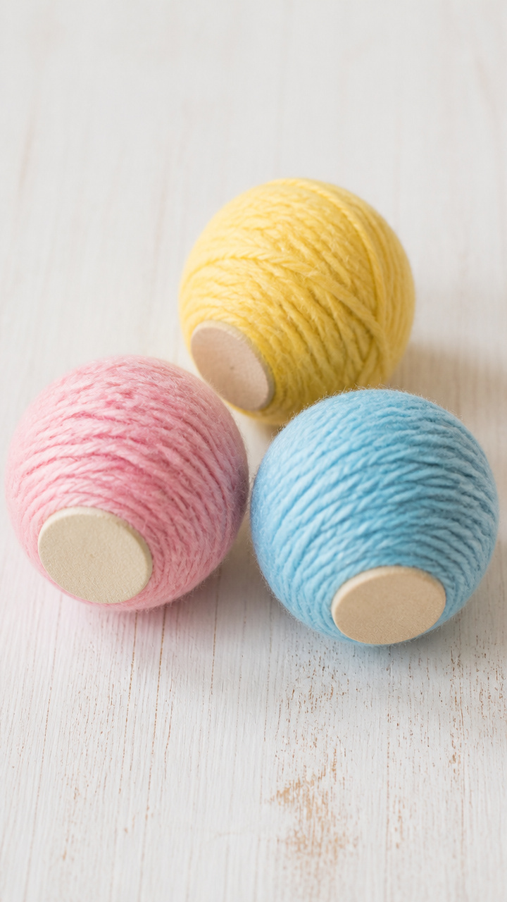 Yarn Ball Noisemakers