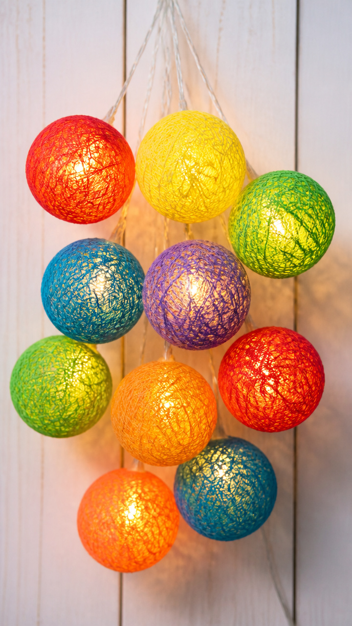 Yarn Ball Orbs