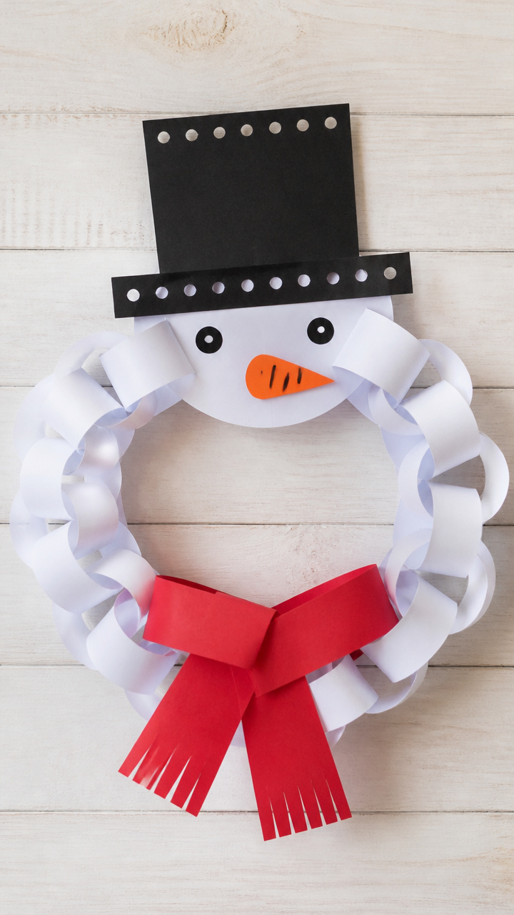 Paper Chain Snowman Wreath