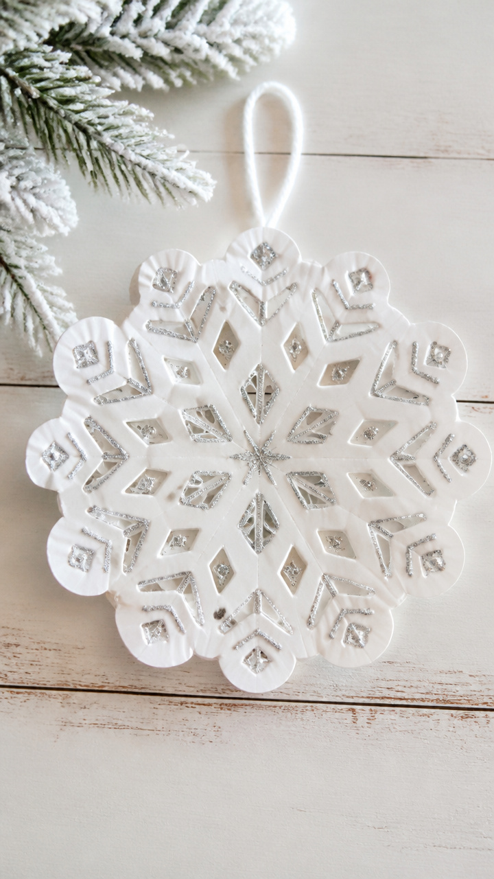 Paper Plate Snowflakes
