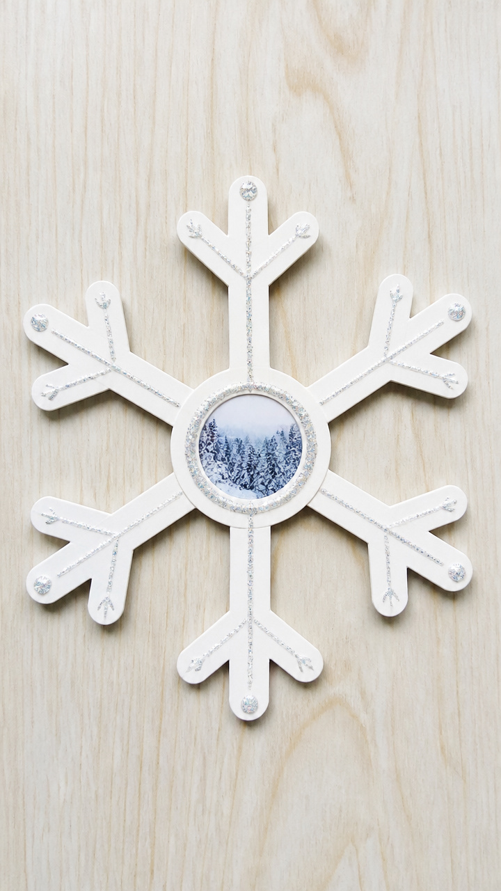 Popsicle Stick Snowflake Frames